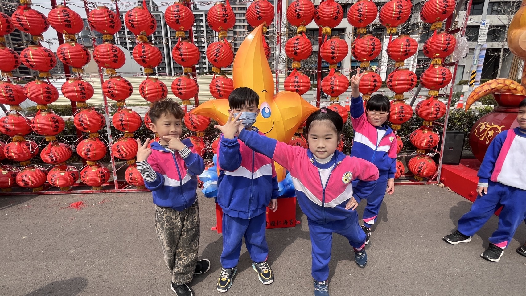 113(下)台灣燈會藝起看(孔雀、斑馬)