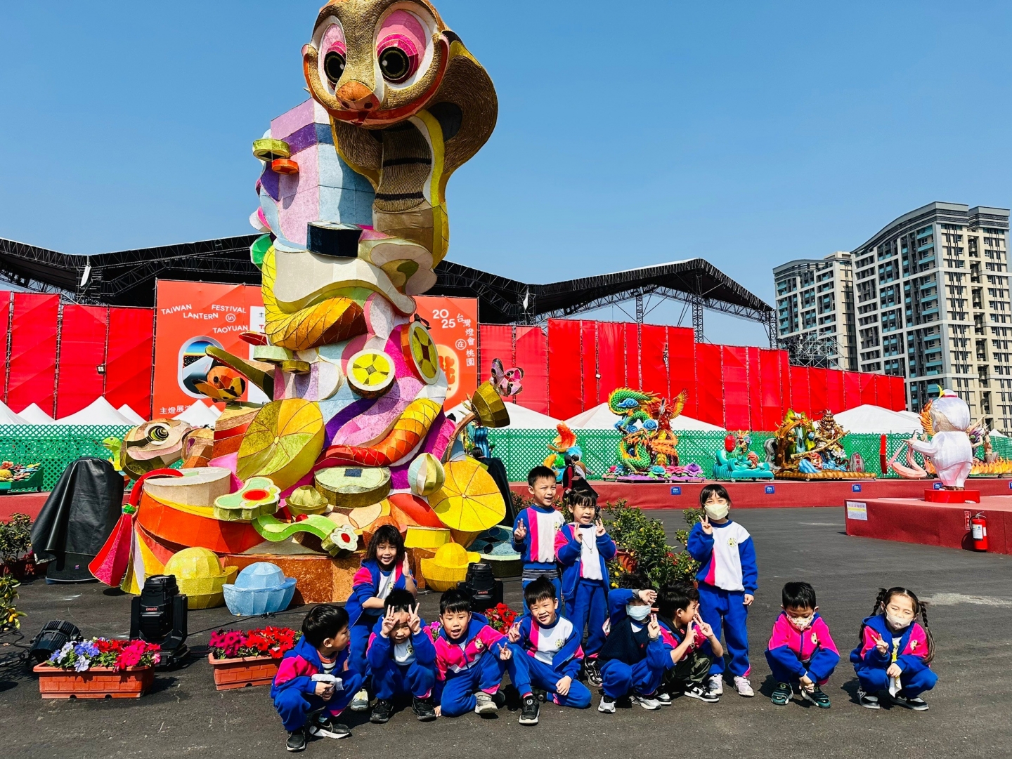 113(下)台灣燈會藝起看(孔雀、斑馬)