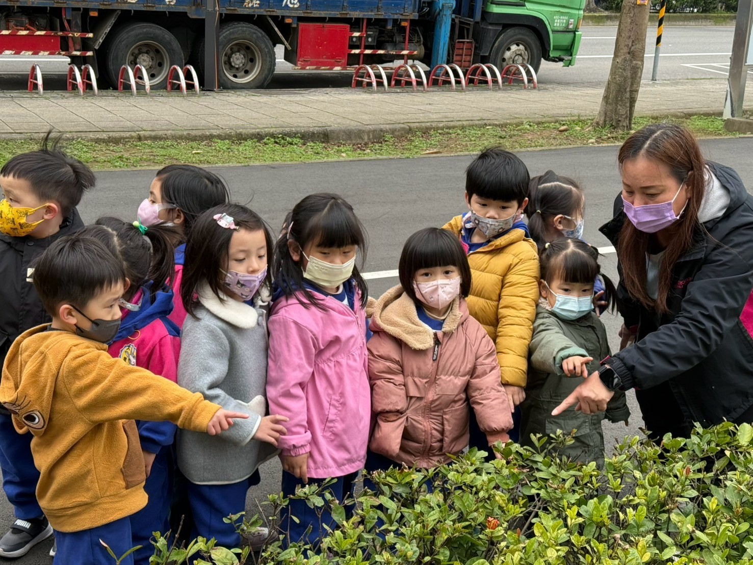 113(下)河濱公園走春