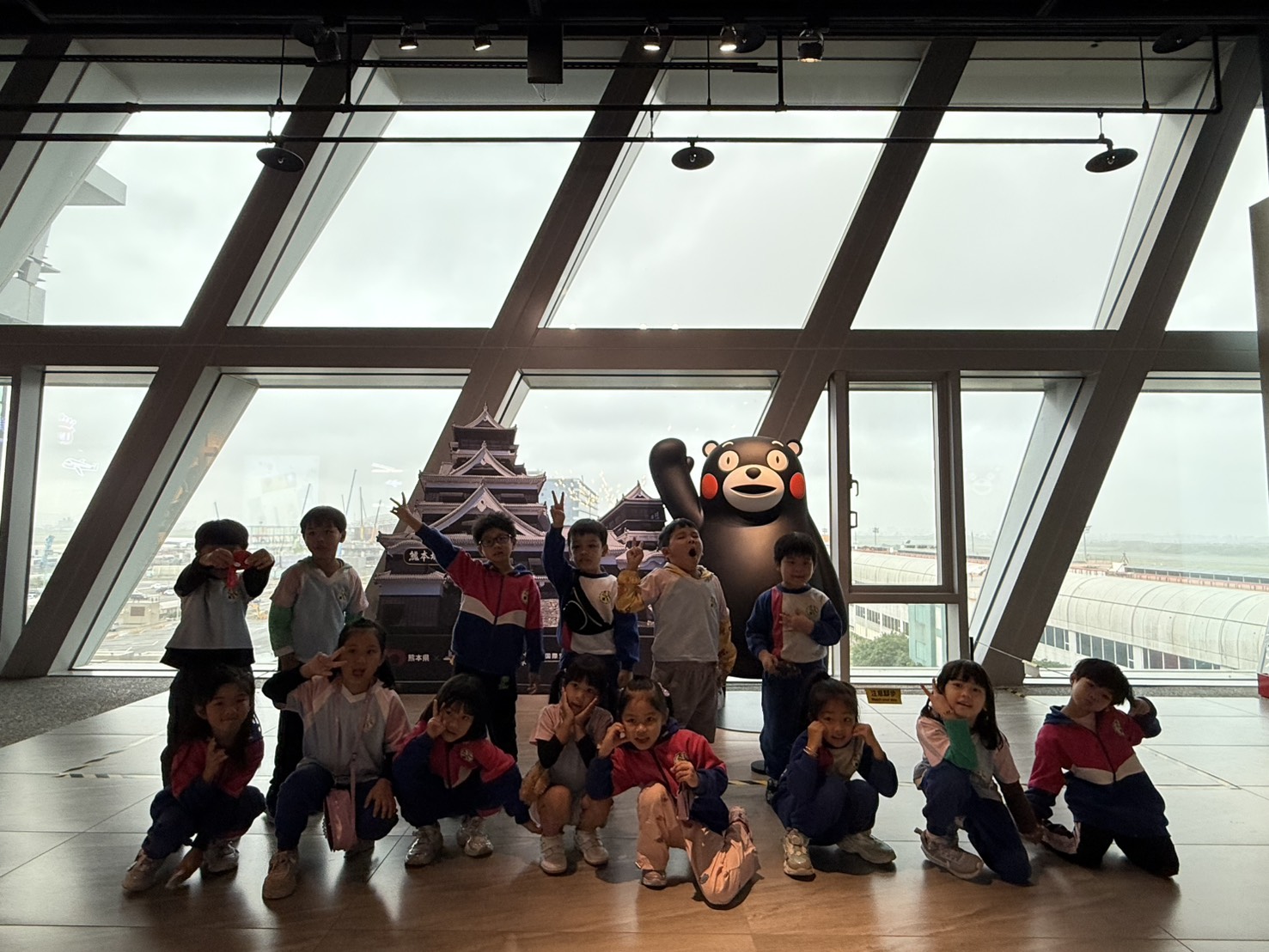 114上(大班)搭機捷去看飛機